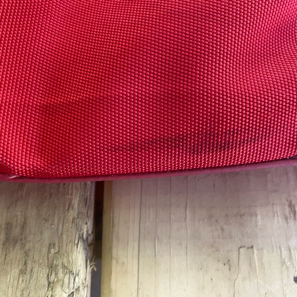 Tommy Hilfiger red shoulder purse - Picture 6 of 10